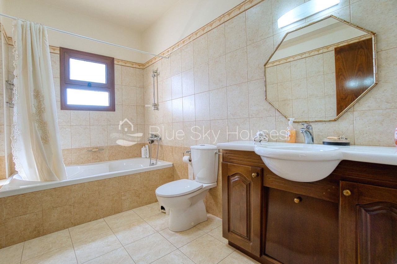 Вилла в Лимасоле, Кипр, 490 м² - фото 15