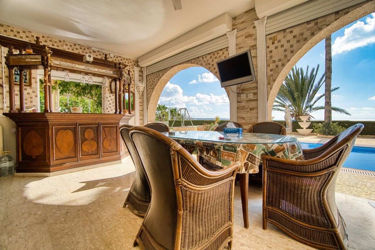 Вилла в Пафосе, Кипр, 300 м² - фото 15
