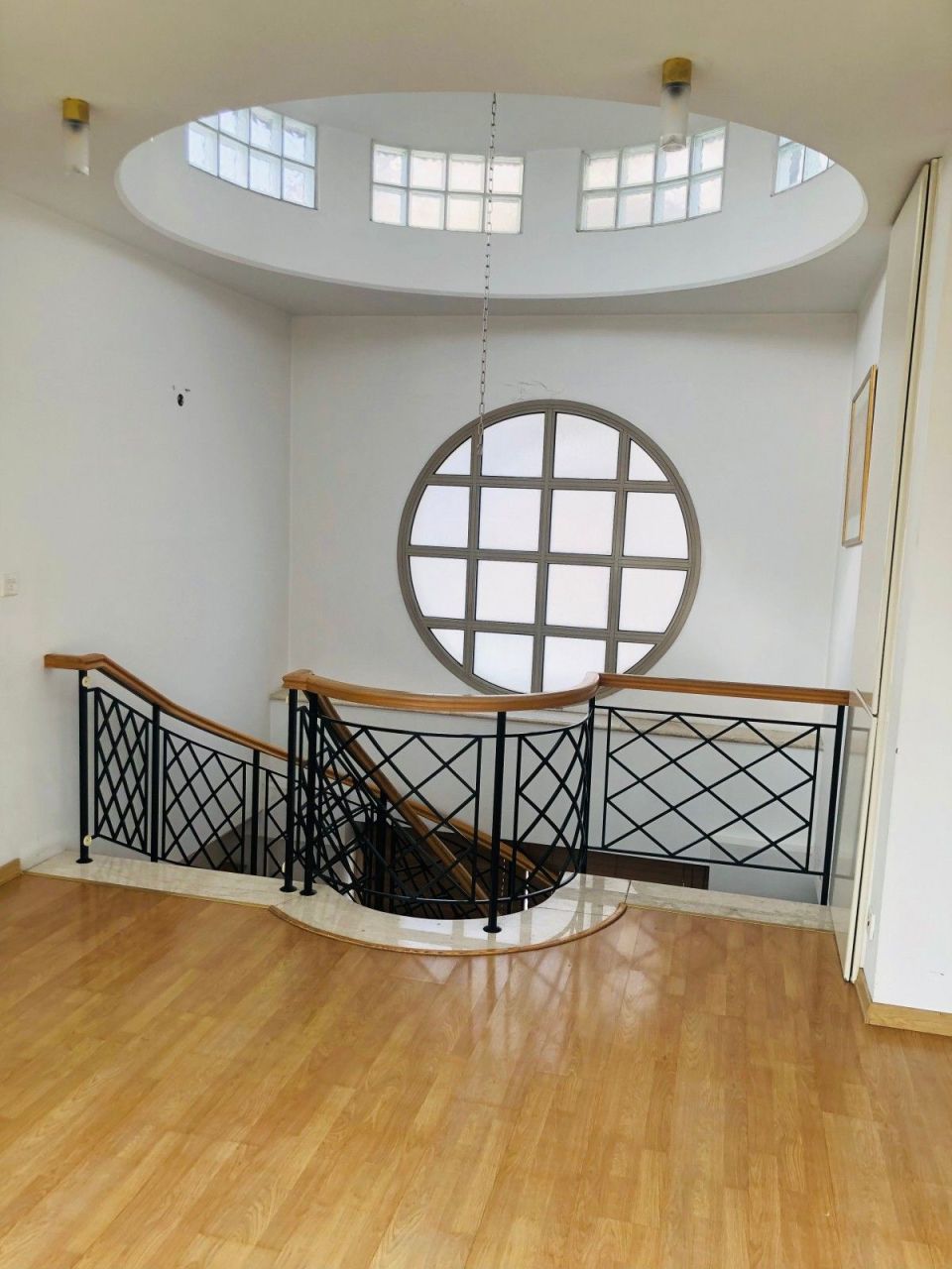 Коммерческая недвижимость в Лимасоле, Кипр, 1 000 м² - фото 15