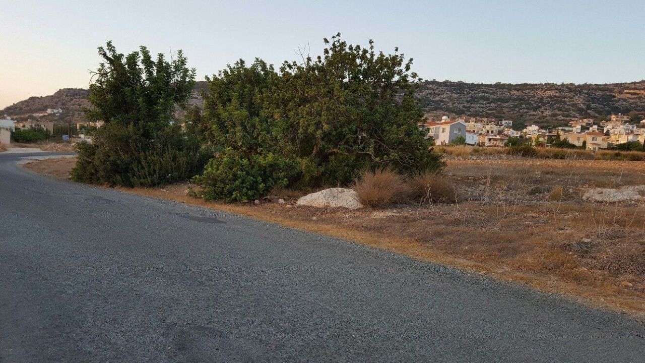 Земля в Пафосе, Кипр, 6 021 м² - фото 15