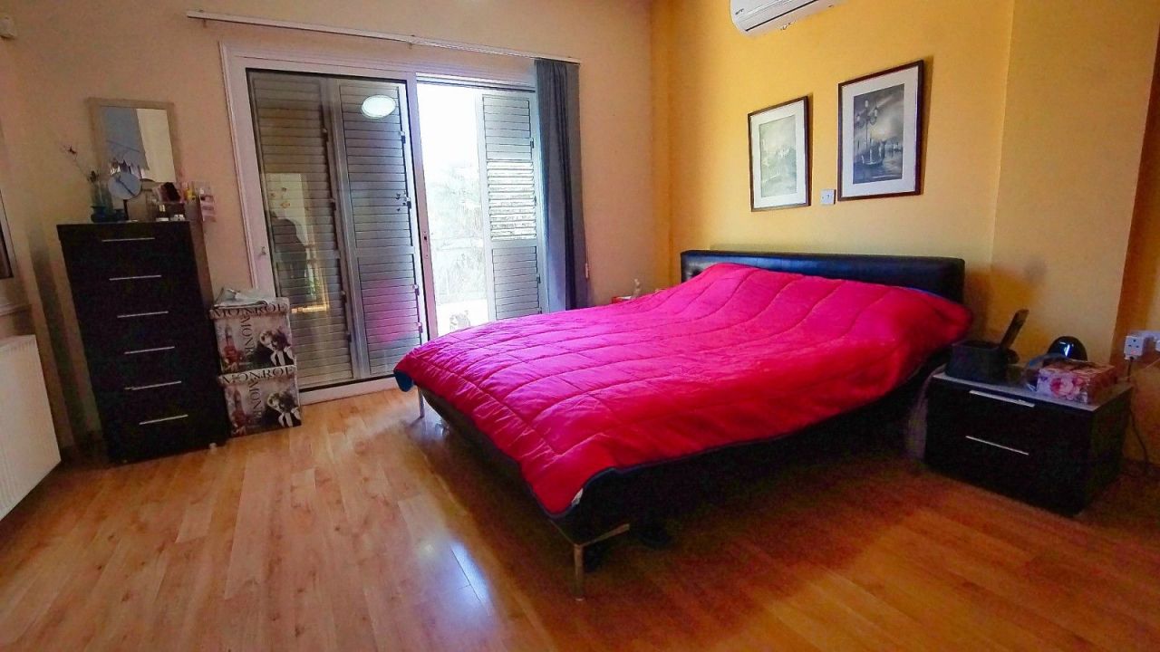 Вилла в Лимасоле, Кипр, 247 м² - фото 16