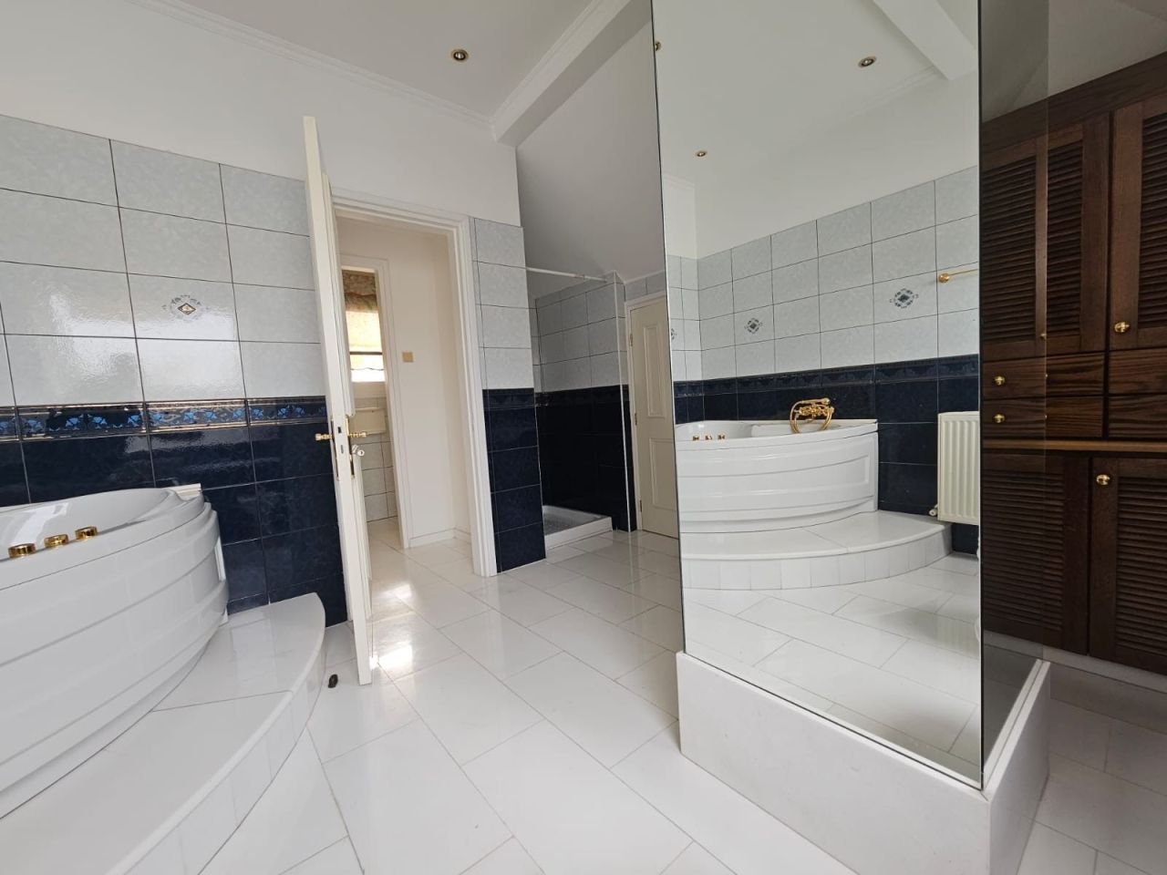 Вилла в Лимасоле, Кипр, 435 м² - фото 16