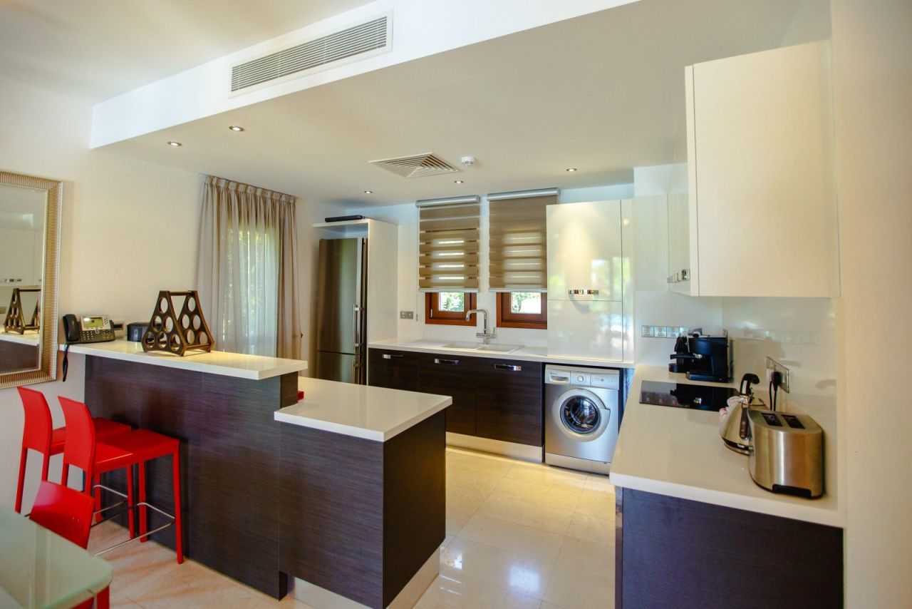 Вилла в Пафосе, Кипр, 205 м² - фото 16