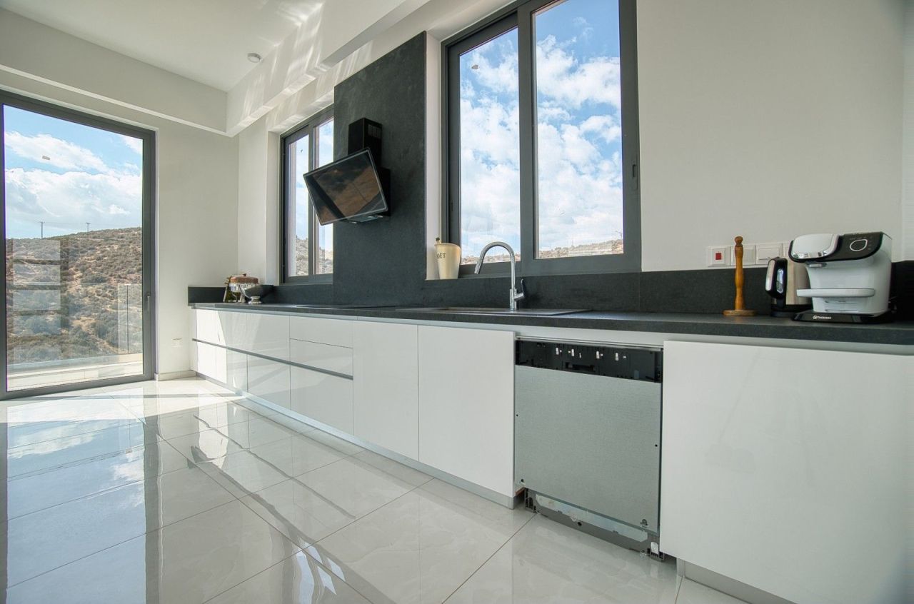 Вилла в Лимасоле, Кипр, 737 м² - фото 16