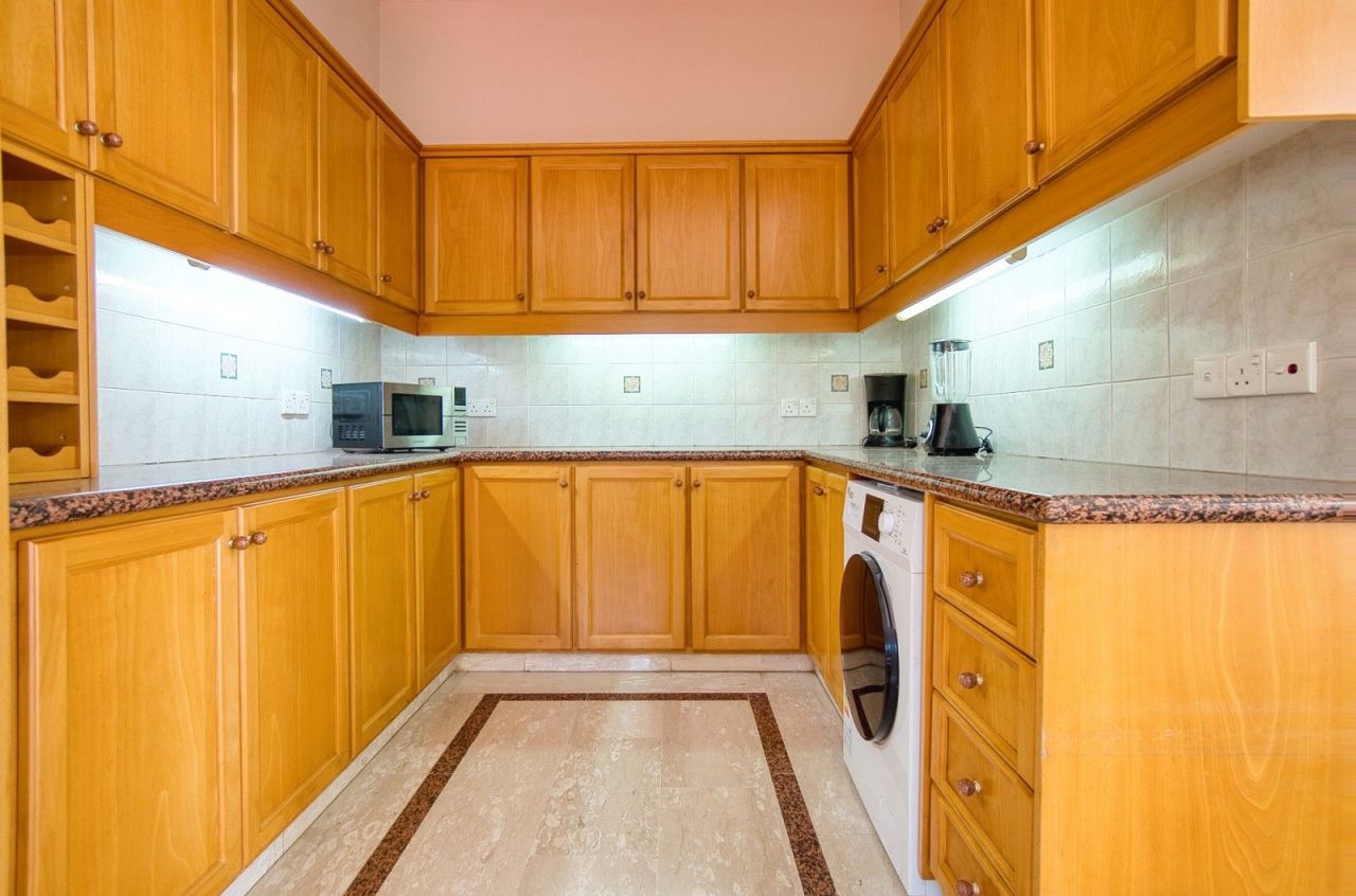 Вилла в Лимасоле, Кипр, 350 м² - фото 16