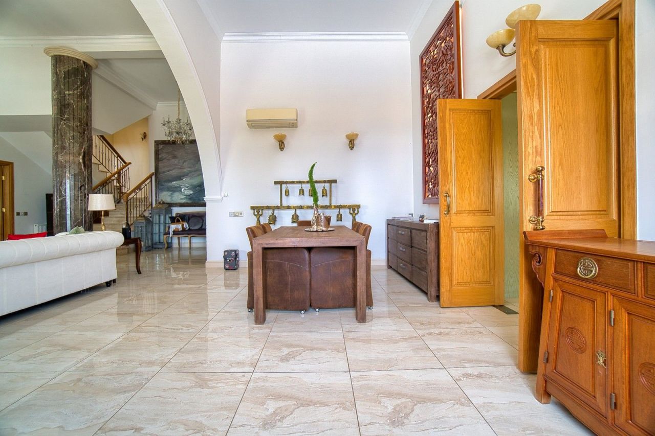 Вилла в Пафосе, Кипр, 400 м² - фото 16