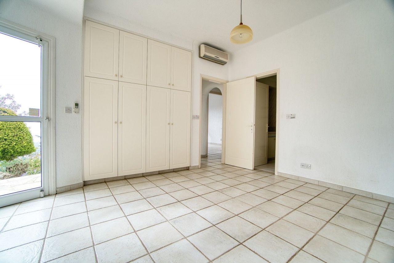 Вилла в Пафосе, Кипр, 321 м² - фото 17