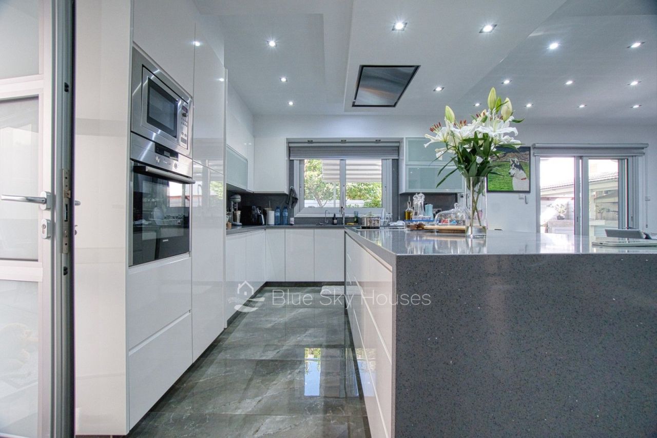 Вилла в Лимасоле, Кипр, 277 м² - фото 17