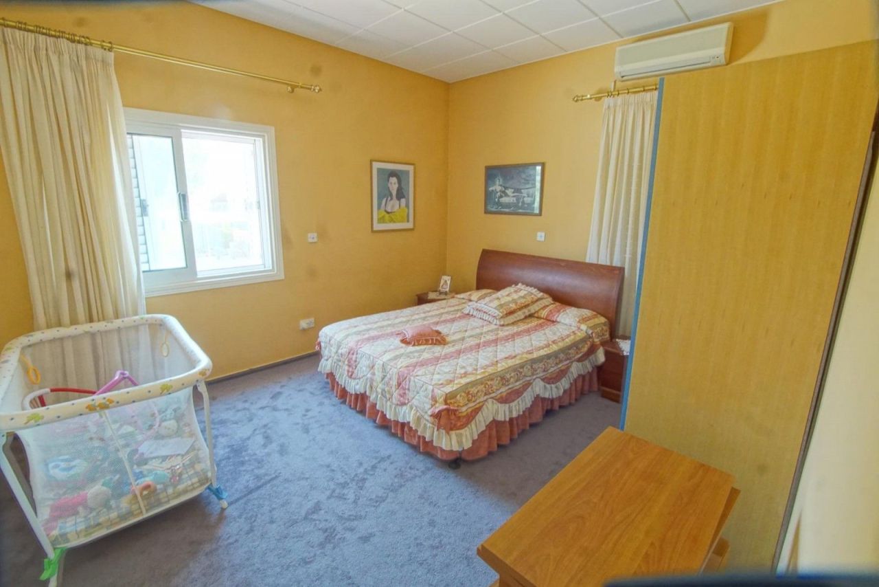 Вилла в Пафосе, Кипр, 270 м² - фото 18