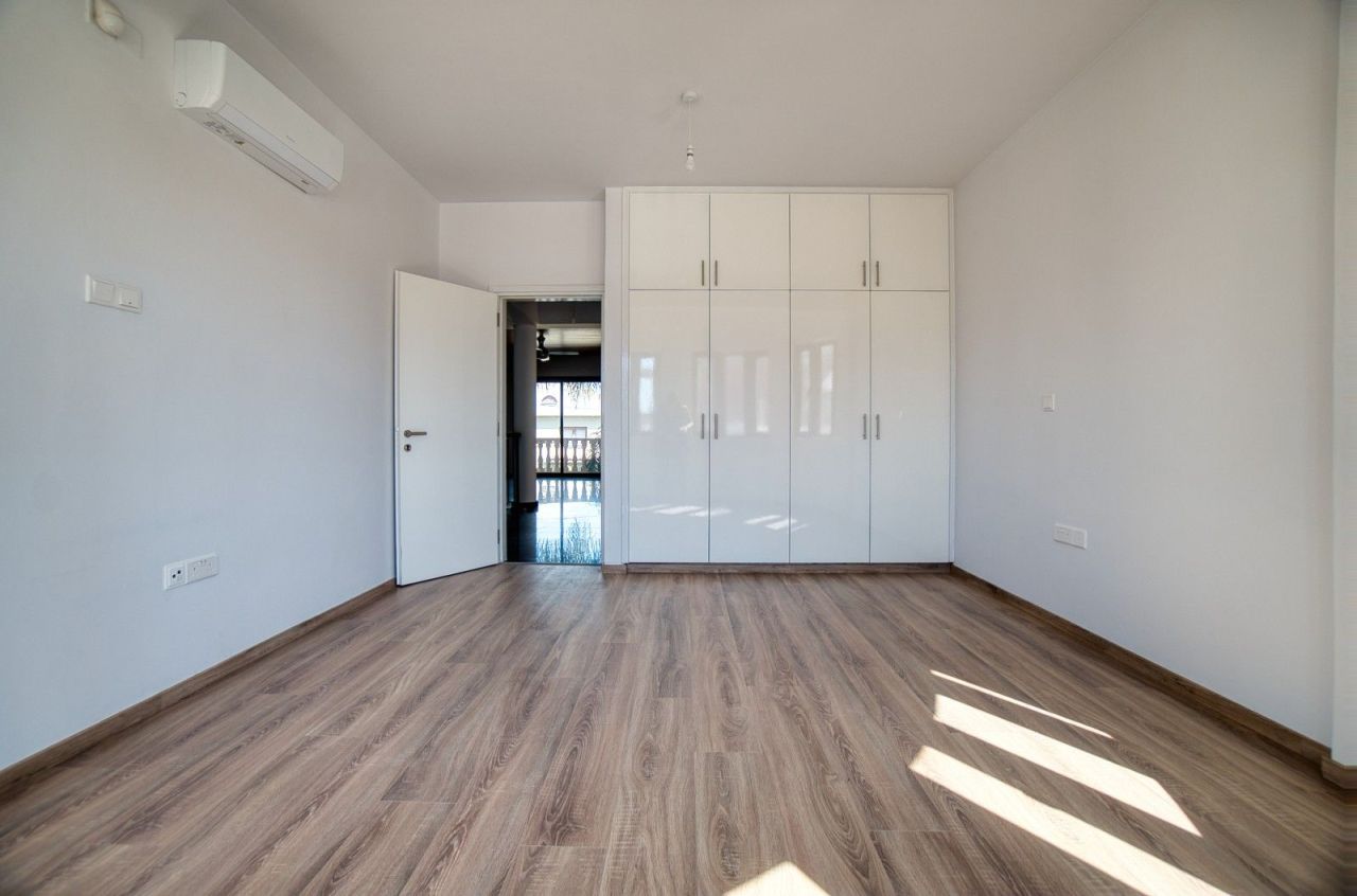 Вилла в Лимасоле, Кипр, 540 м² - фото 18