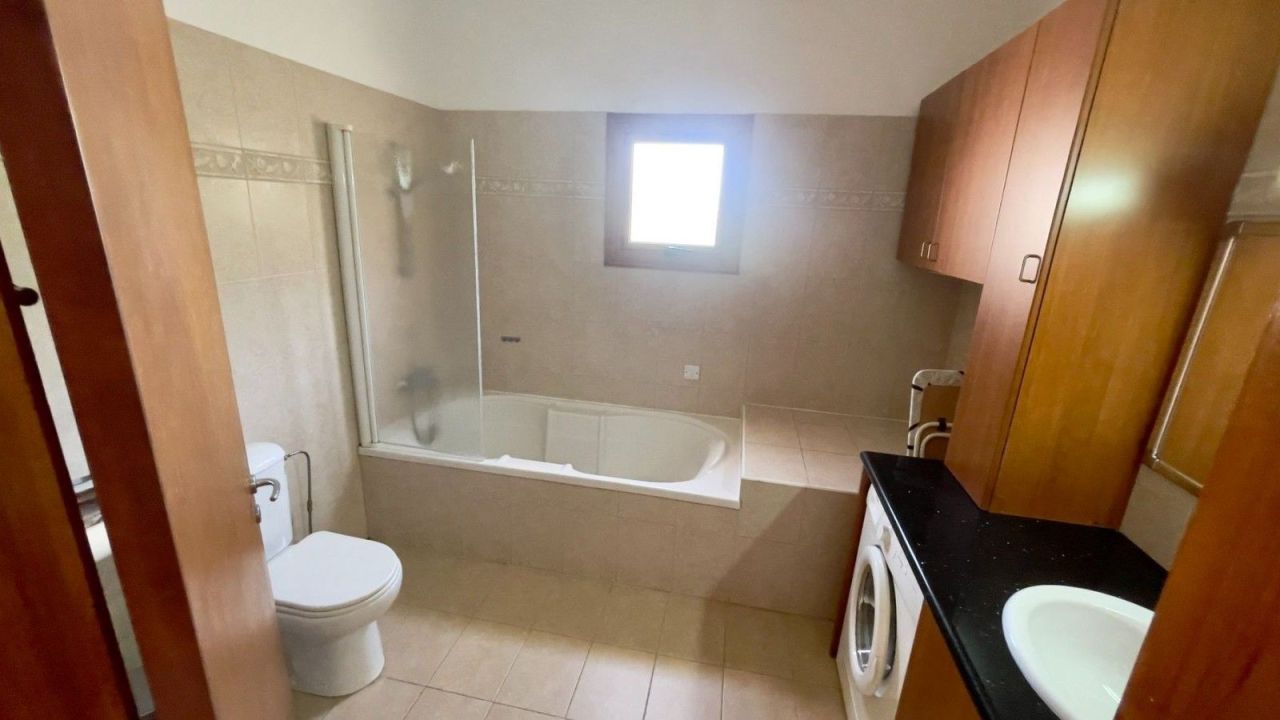 Вилла в Ларнаке, Кипр, 220 м² - фото 18