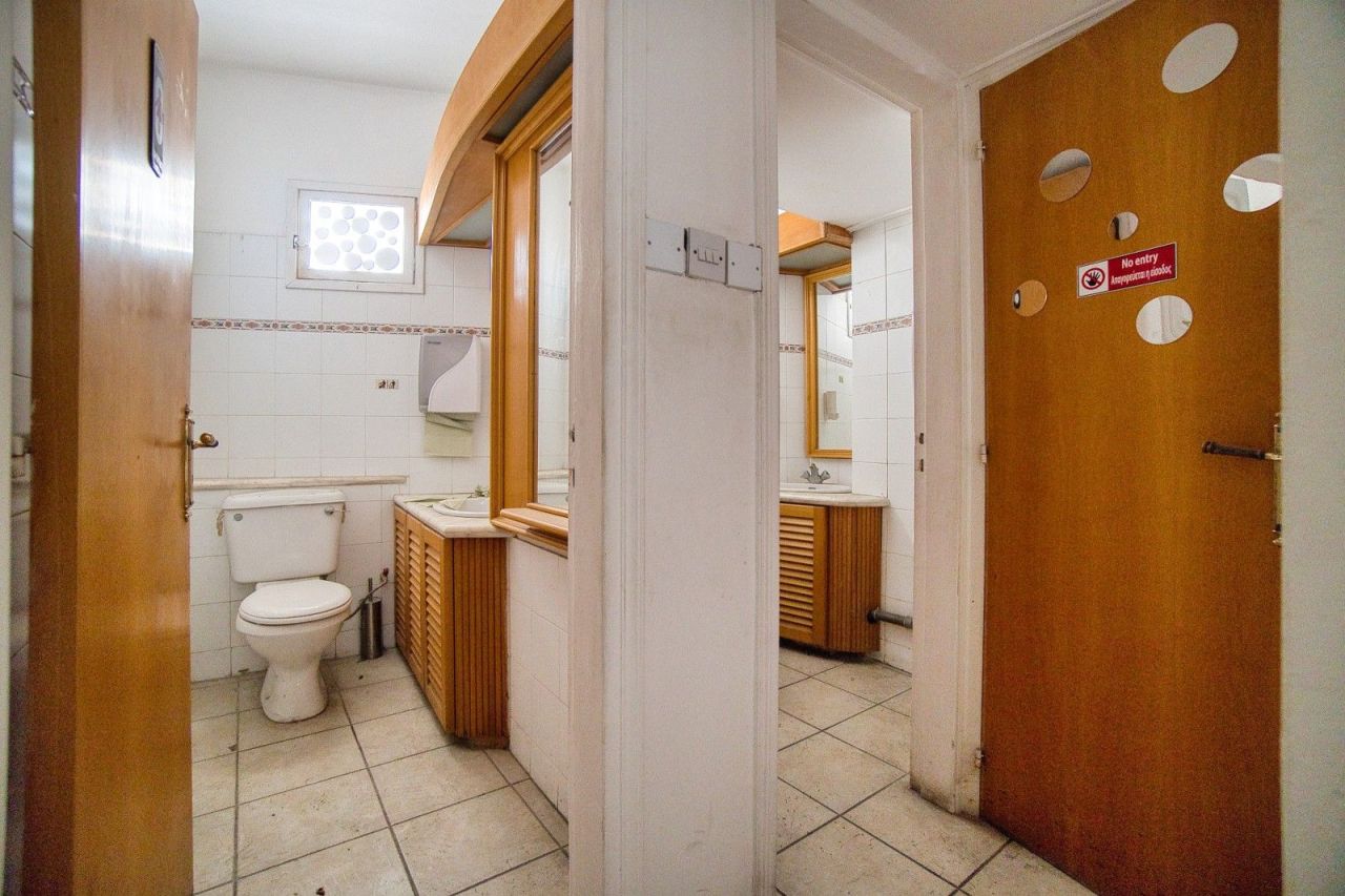 Кафе, ресторан в Пафосе, Кипр, 204 м² - фото 19