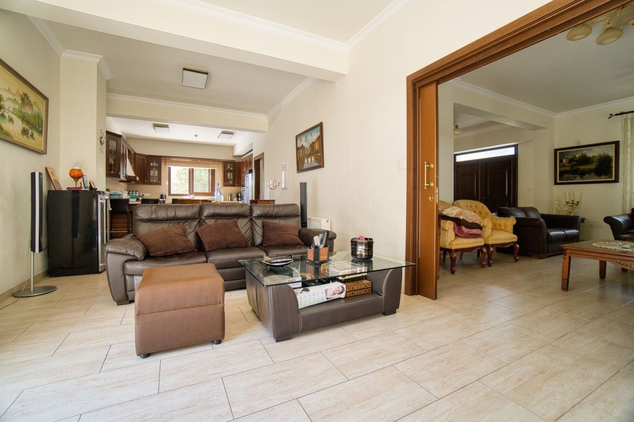 Вилла в Лимасоле, Кипр, 300 м² - фото 19