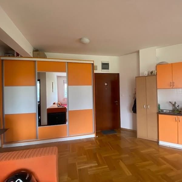 Квартира в Баре, Черногория, 48 м² - фото 1