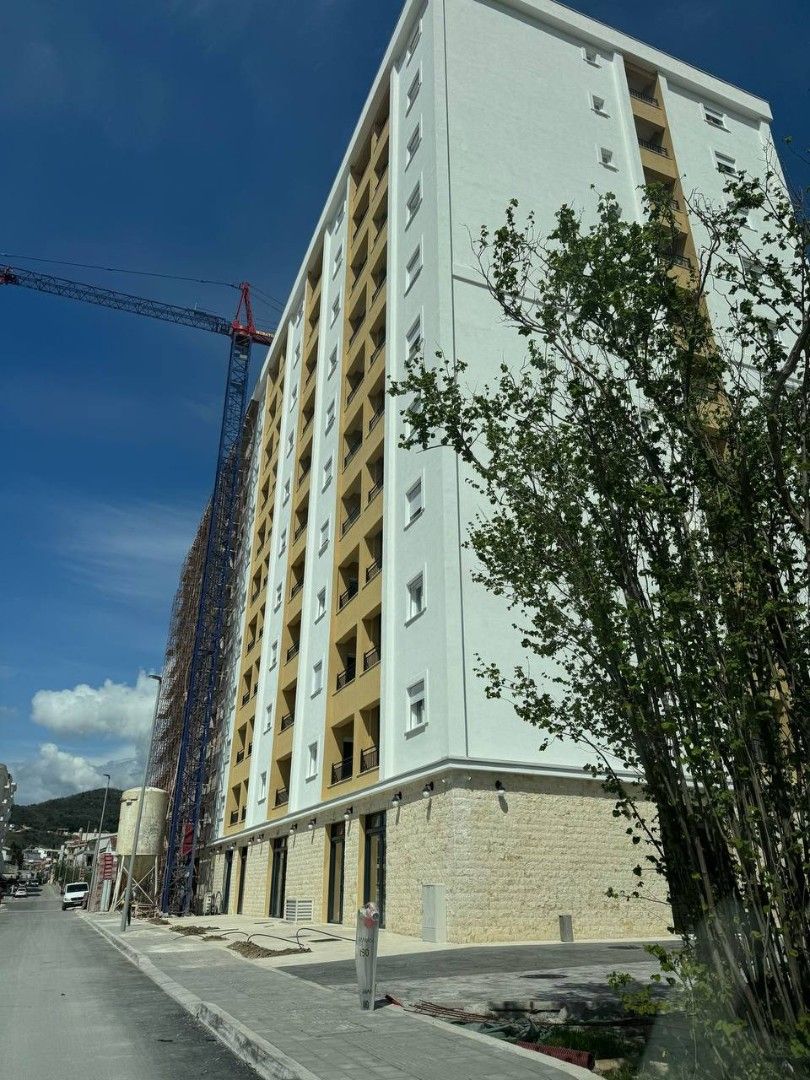 Квартира в Баре, Черногория, 60 м² - фото 1