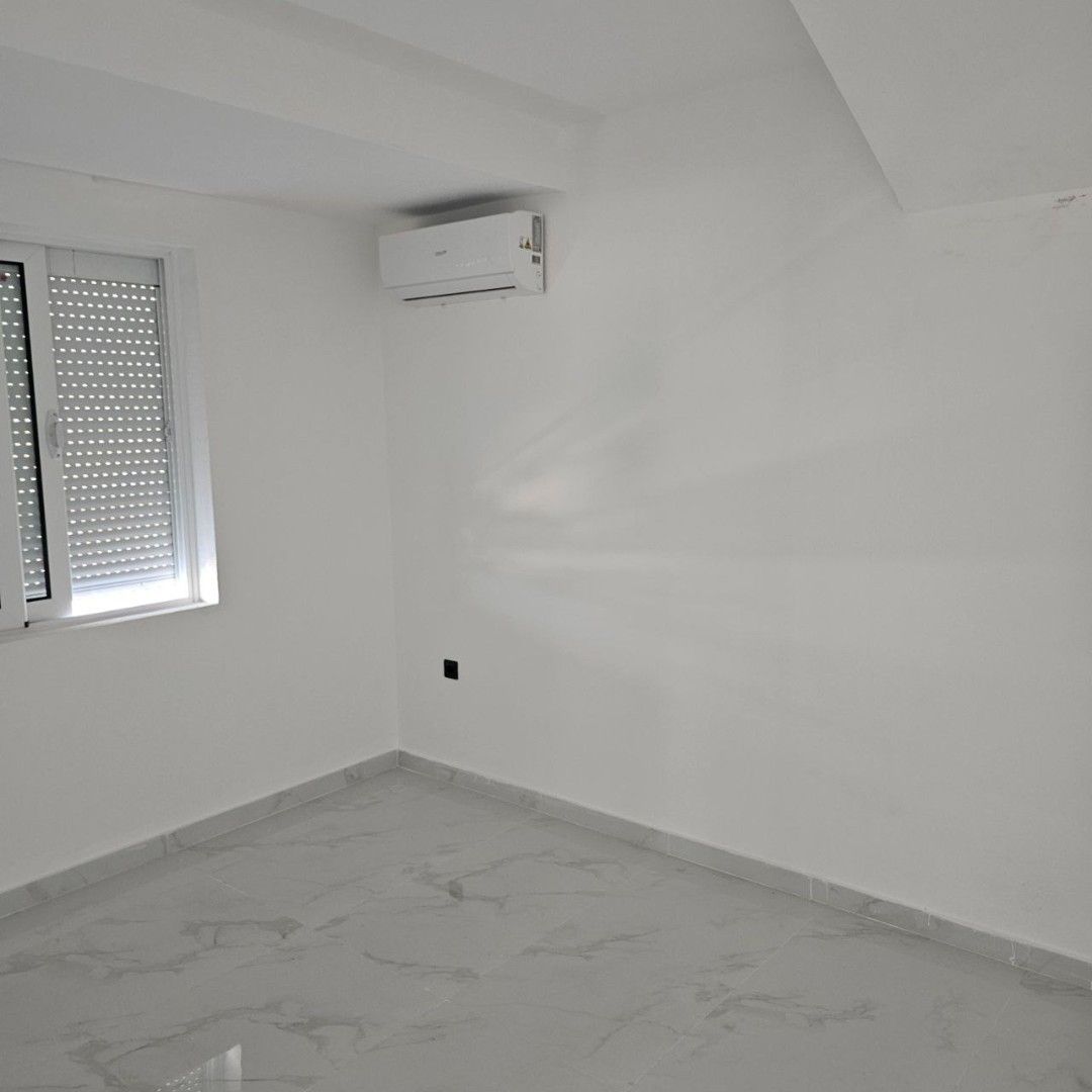 Квартира в Добра Воде, Черногория, 45 м² - фото 11