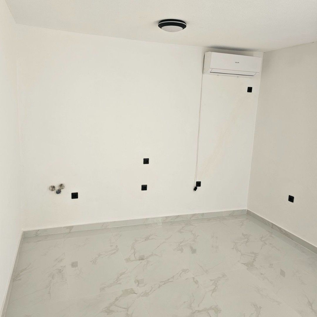 Квартира в Добра Воде, Черногория, 45 м² - фото 13