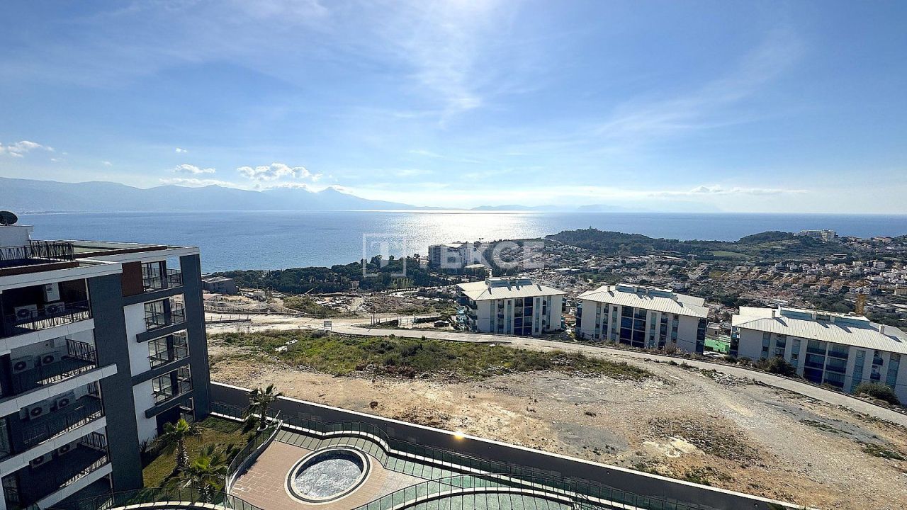 Апартаменты в Кушадасы, Турция, 145 м² - фото 1