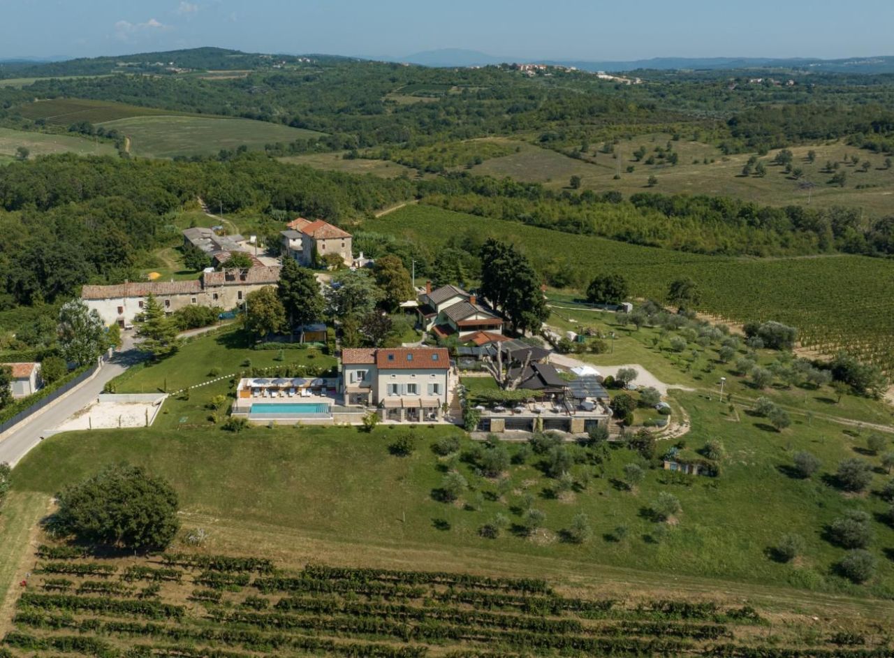 Вилла в Буйе, Хорватия, 758 м² - фото 3