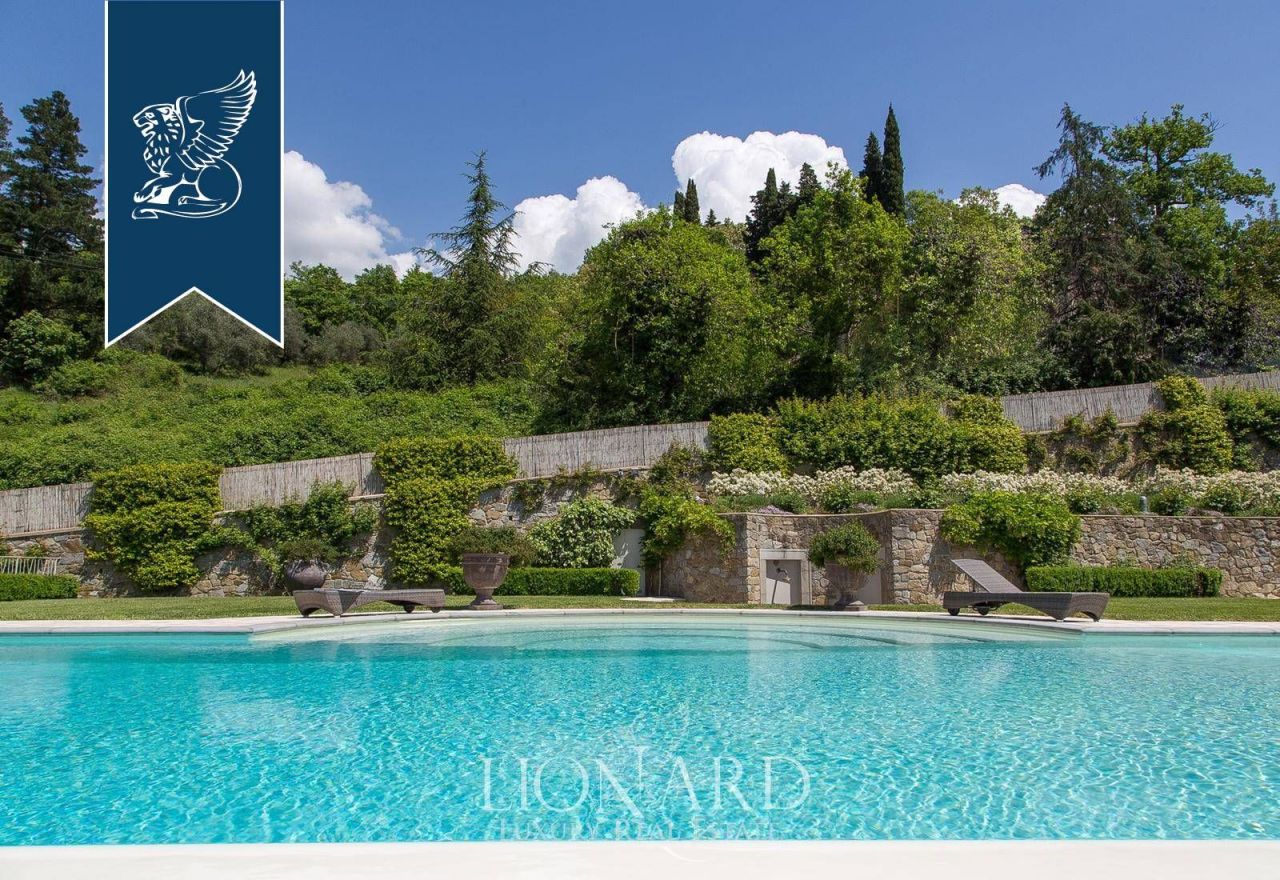 Вилла во Флоренции, Италия, 900 м² - фото 8