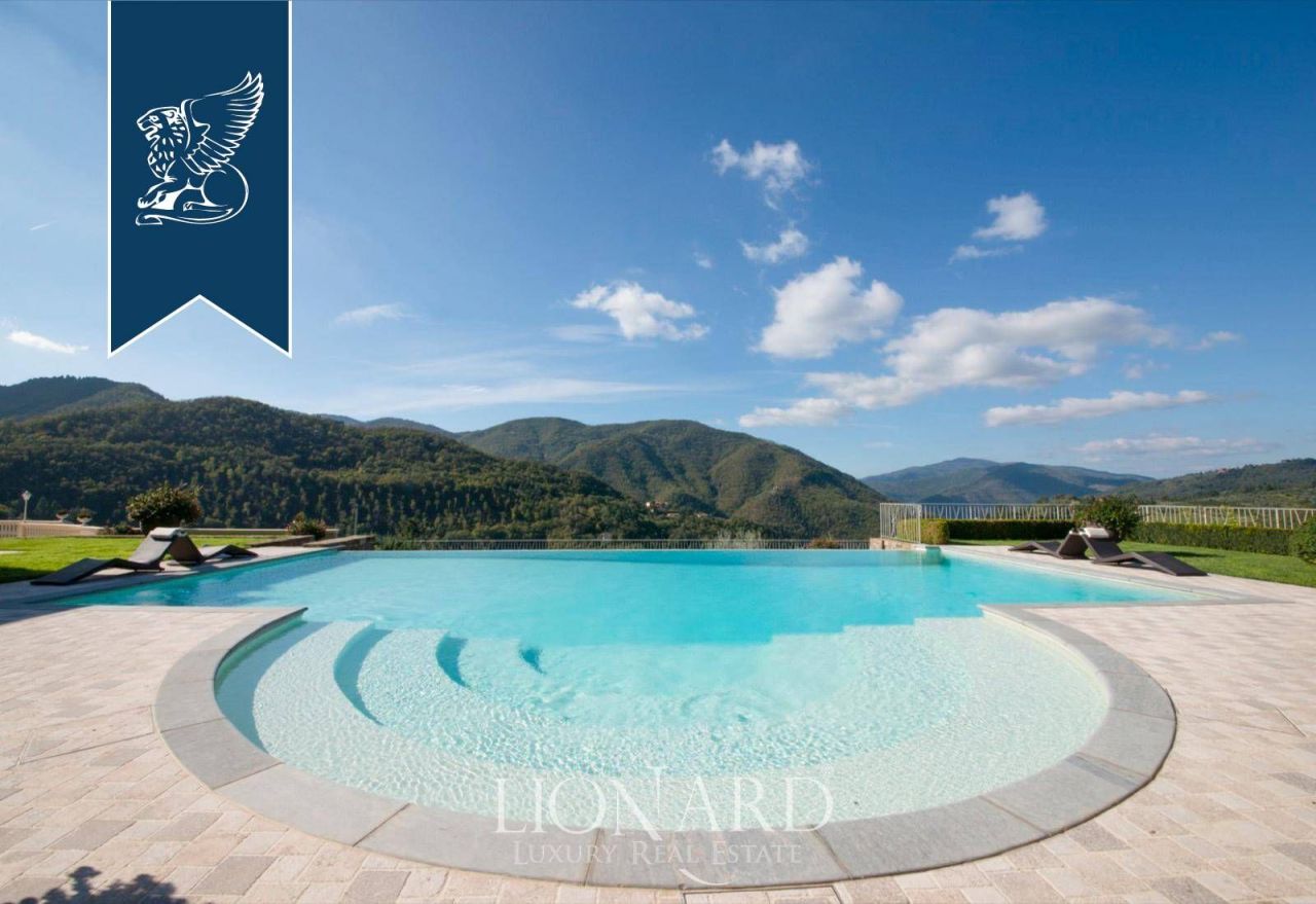 Вилла во Флоренции, Италия, 900 м² - фото 13