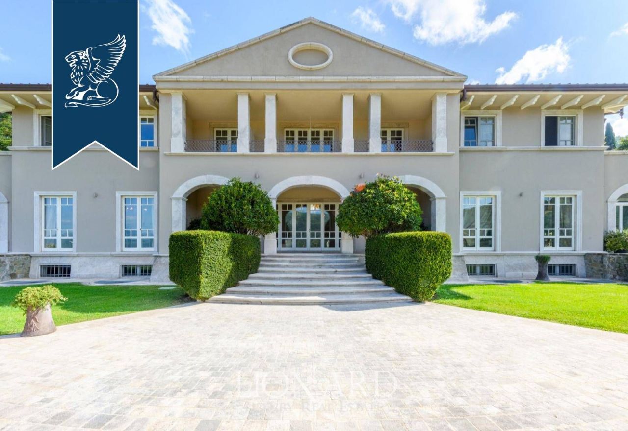 Вилла во Флоренции, Италия, 900 м² - фото 16