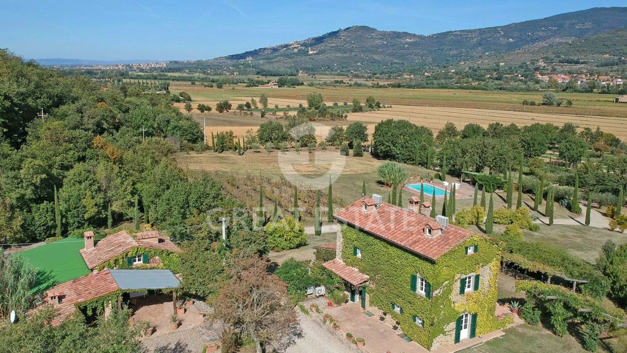 Дом в Кортоне, Италия, 314.4 м² - фото 4