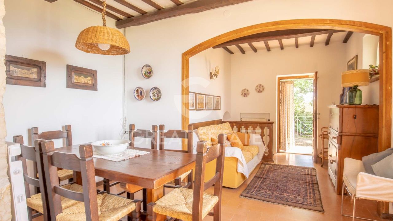 Дом в Кампелло-суль-Клитунно, Италия, 202 м² - фото 12