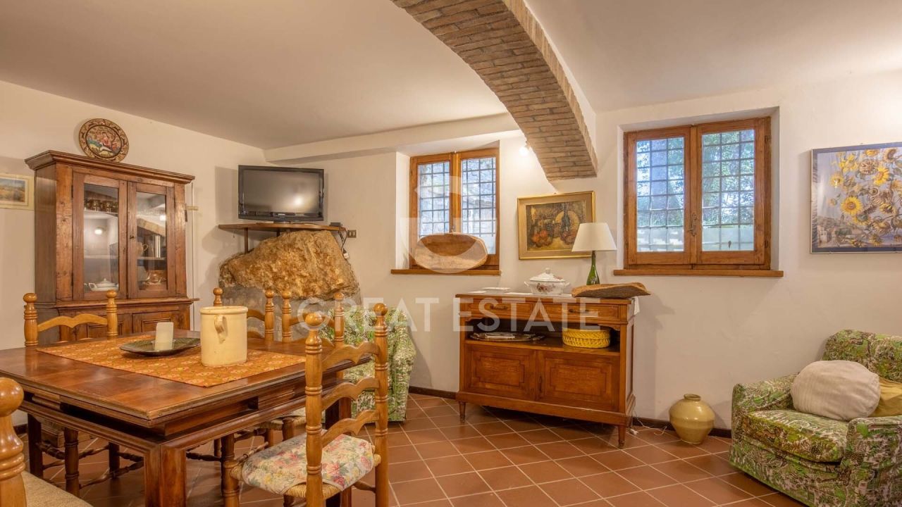 Дом в Кампелло-суль-Клитунно, Италия, 202 м² - фото 14