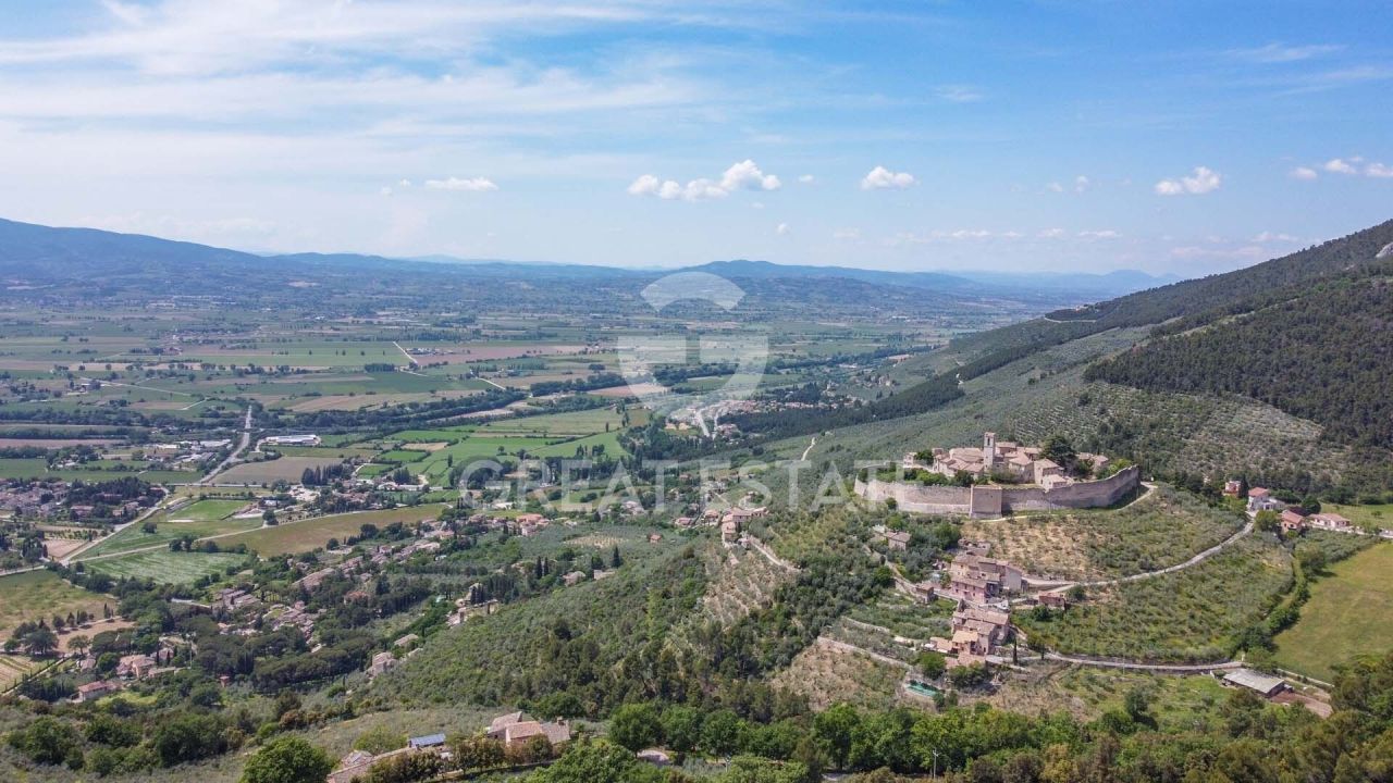 Дом в Кампелло-суль-Клитунно, Италия, 202 м² - фото 16