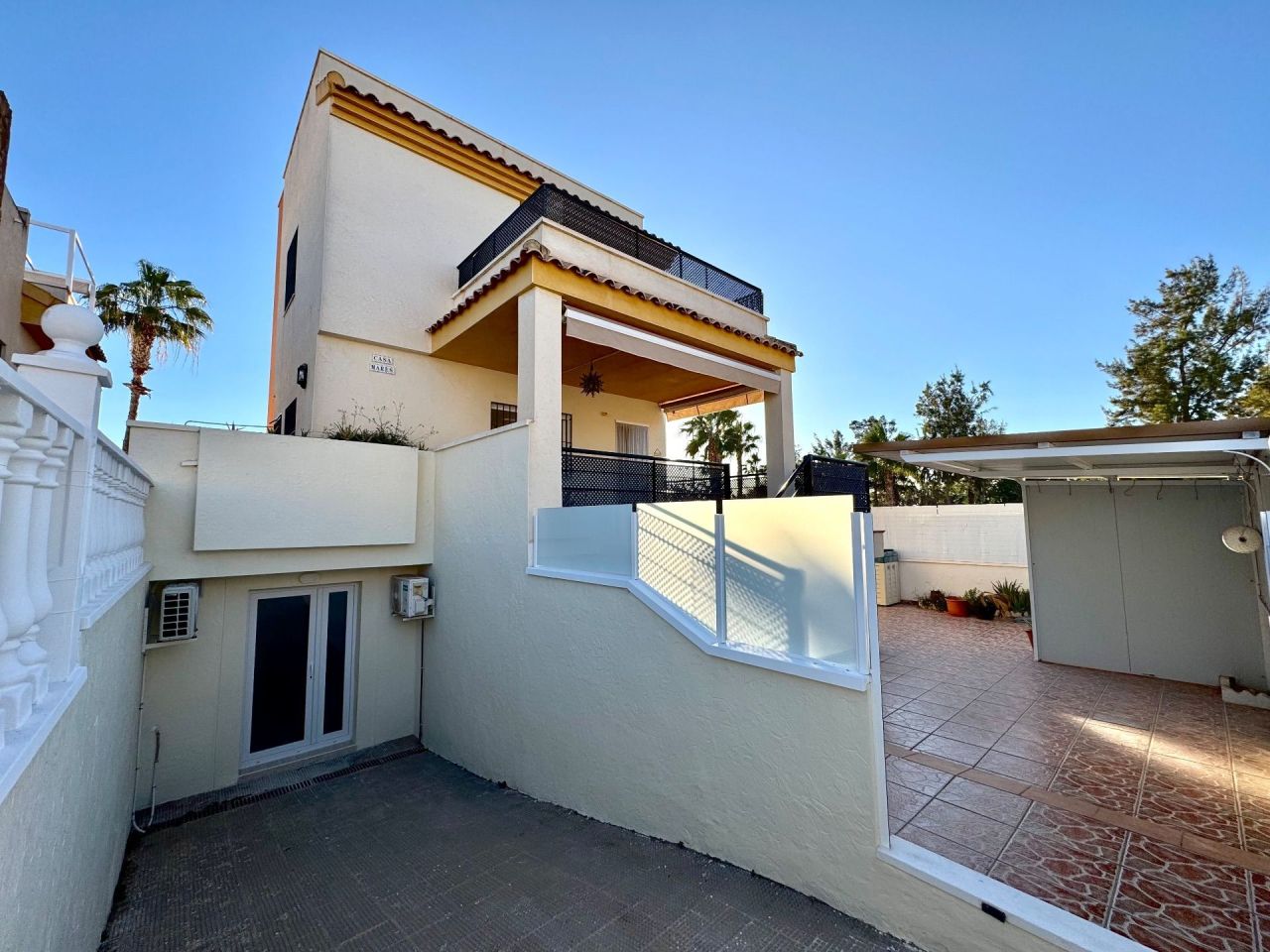 Вилла в Гуардамар-дель-Сегура, Испания, 250 м² - фото 1