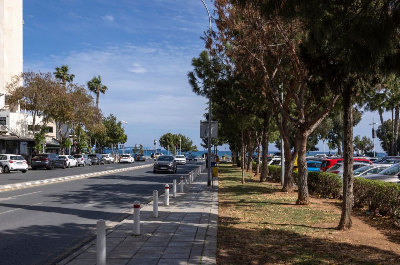 Офис в Лимасоле, Кипр, 1 114 м² - фото 10