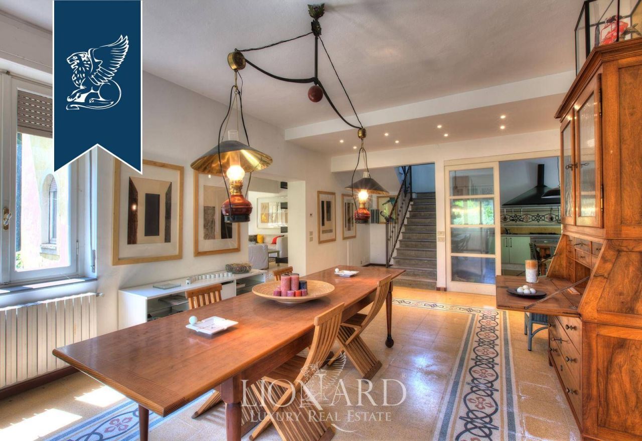 Вилла в Лекко, Италия, 900 м² - фото 16