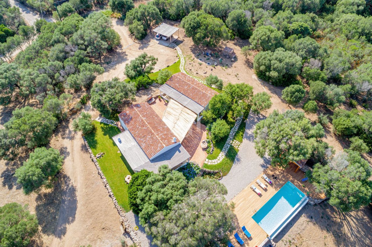 Вилла в Арцакене, Италия, 200 м² - фото 7