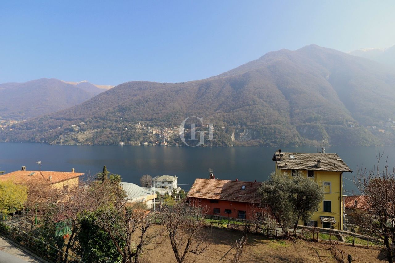 Вилла у озера Комо, Италия, 260 м² - фото 17