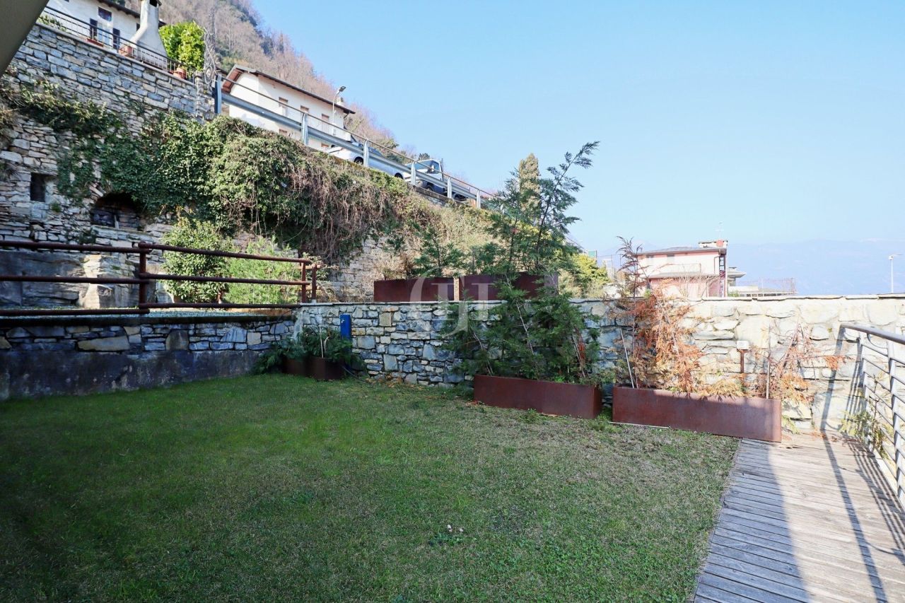 Вилла у озера Комо, Италия, 260 м² - фото 15