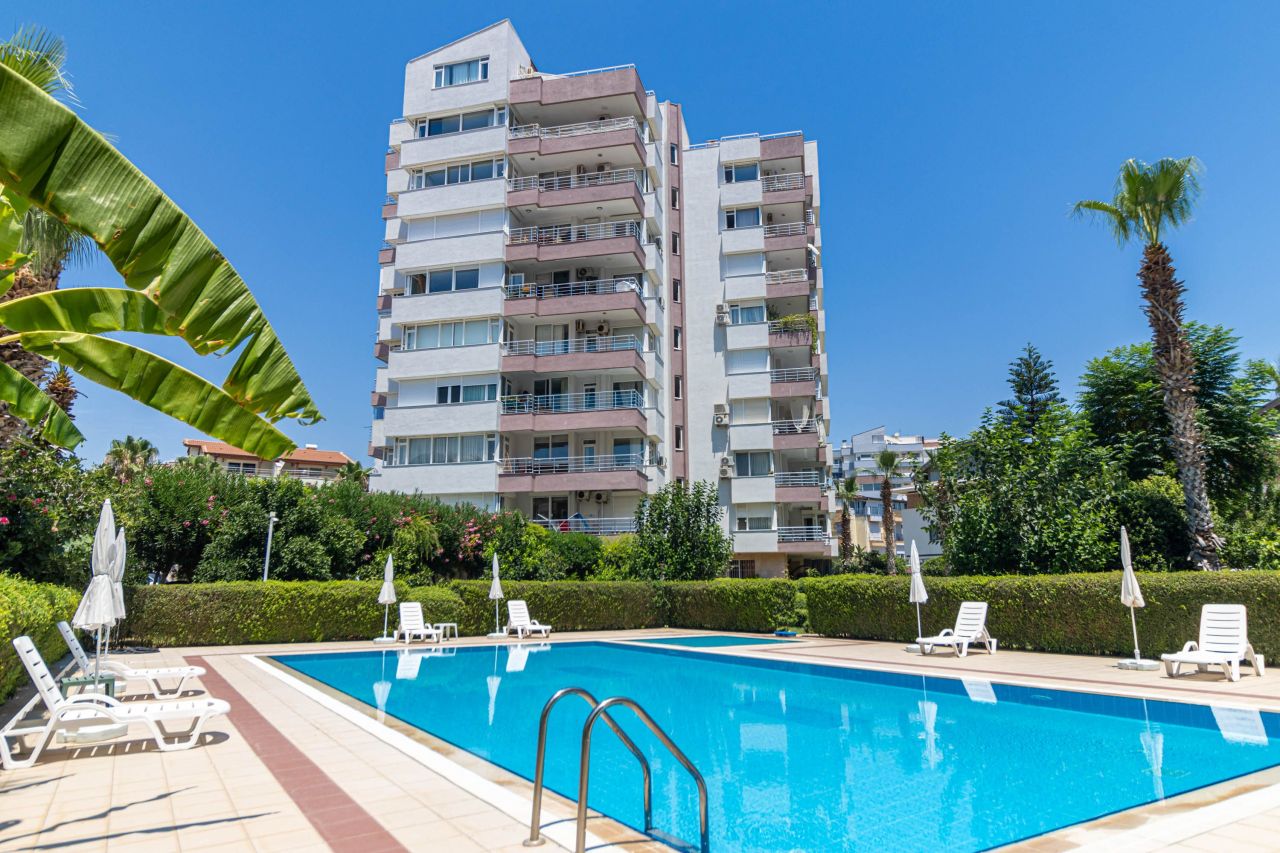 Квартира в Анталии, Турция, 200 м² - фото 1