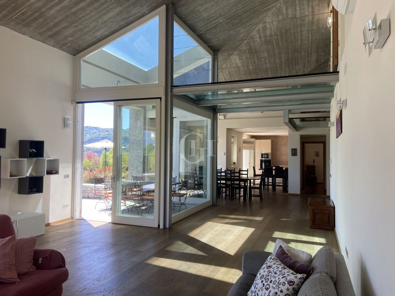 Вилла у озера Комо, Италия, 460 м² - фото 4