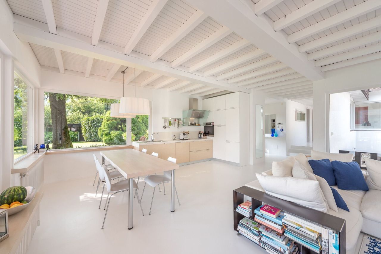 Вилла на озере Лугано, Италия, 228 м² - фото 8