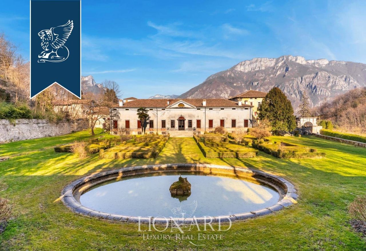 Вилла в Виченце, Италия, 3 000 м² - фото 2