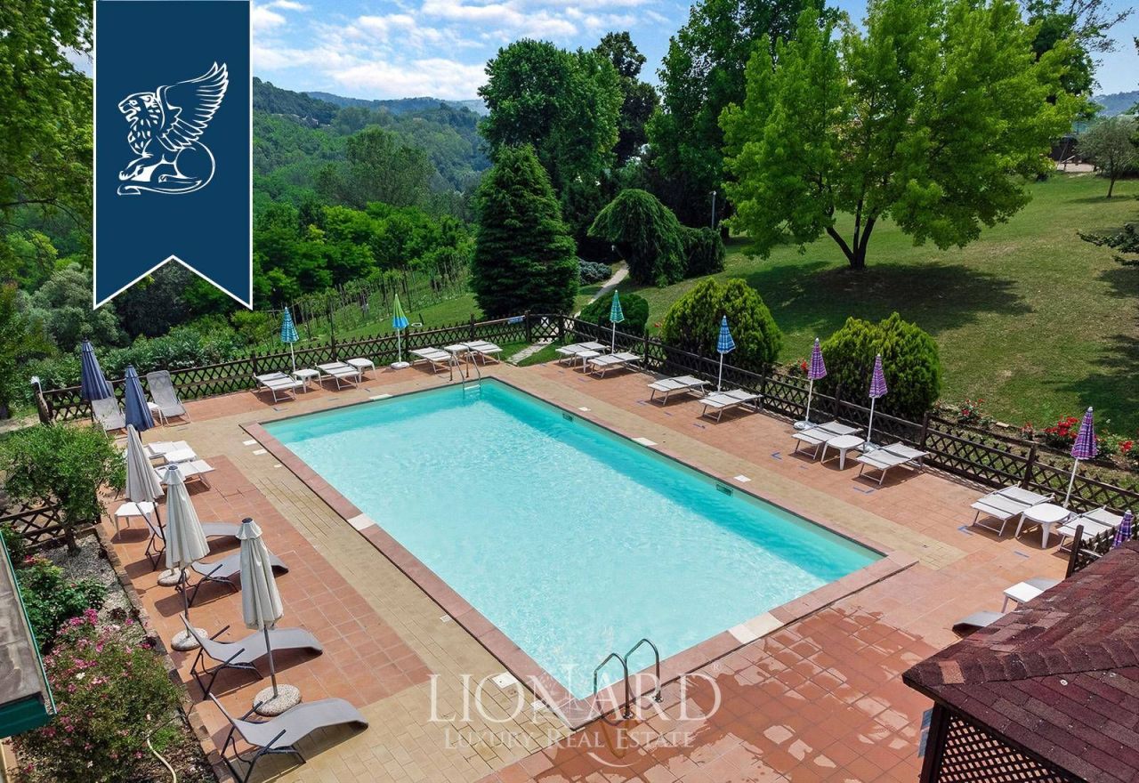 Ферма в Асти, Италия, 1 146 м² - фото 3