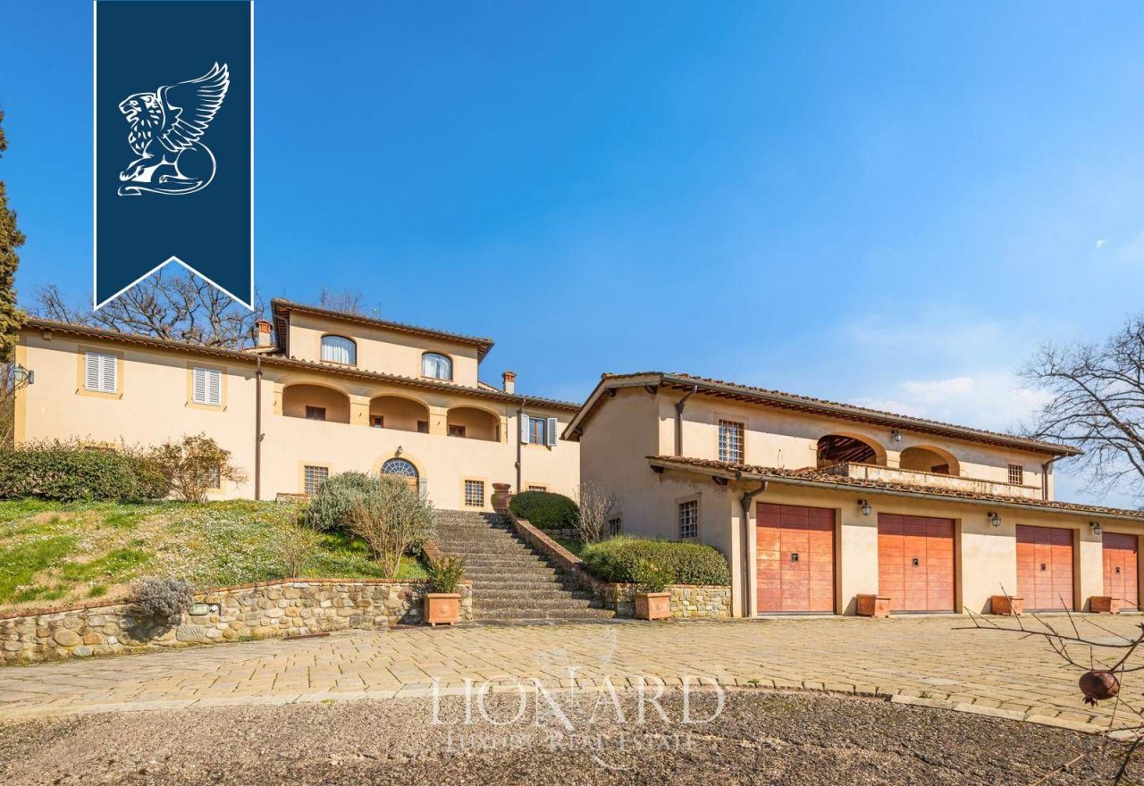 Вилла в Ареццо, Италия, 860 м² - фото 4