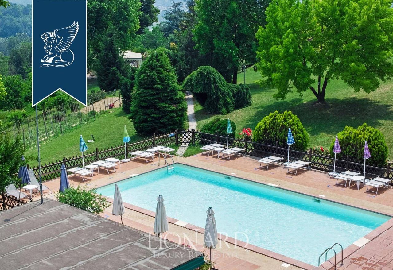 Ферма в Асти, Италия, 1 146 м² - фото 4