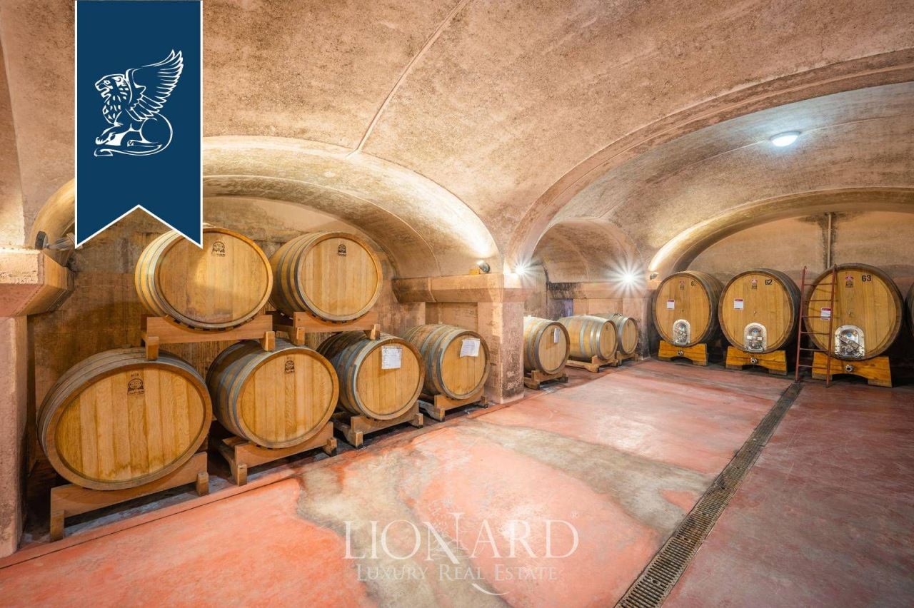 Вилла в Пьяченце, Италия, 3 000 м² - фото 7