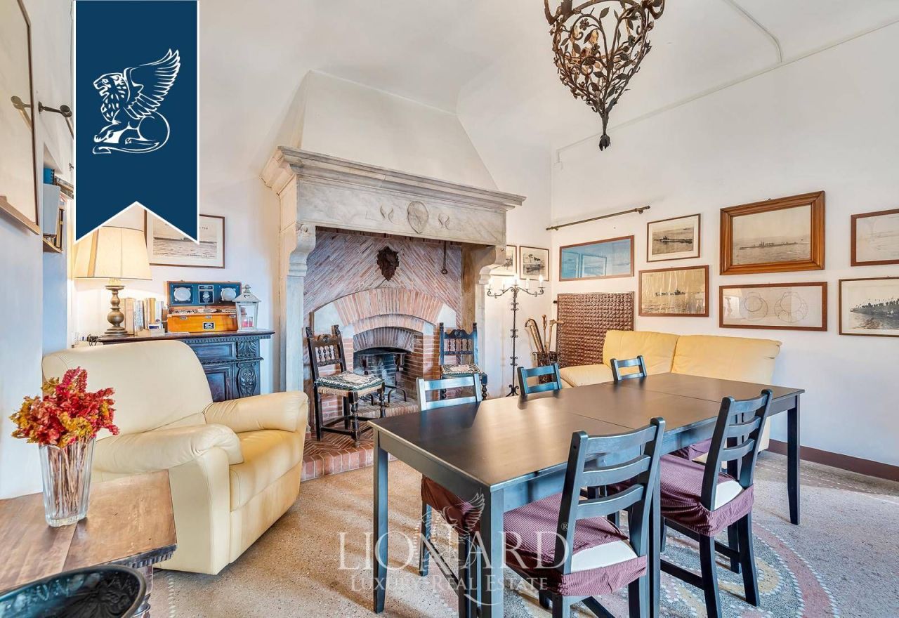 Вилла в Камайоре, Италия, 900 м² - фото 9