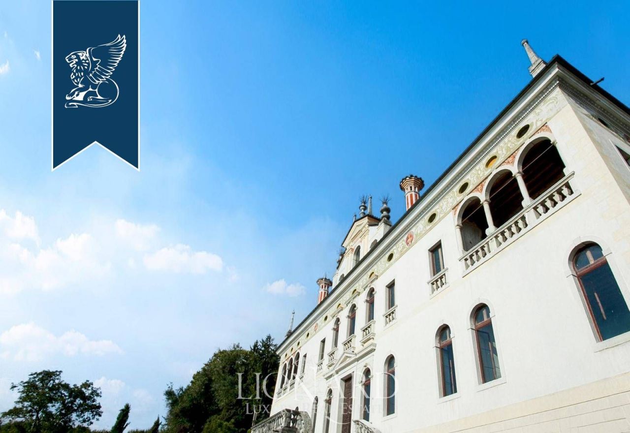 Вилла в Педавене, Италия, 4 400 м² - фото 10