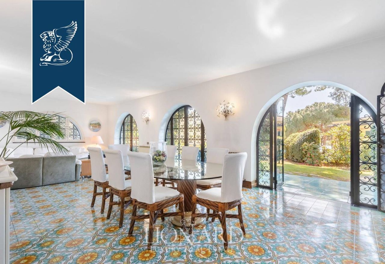 Вилла в Генуе, Италия, 500 м² - фото 11