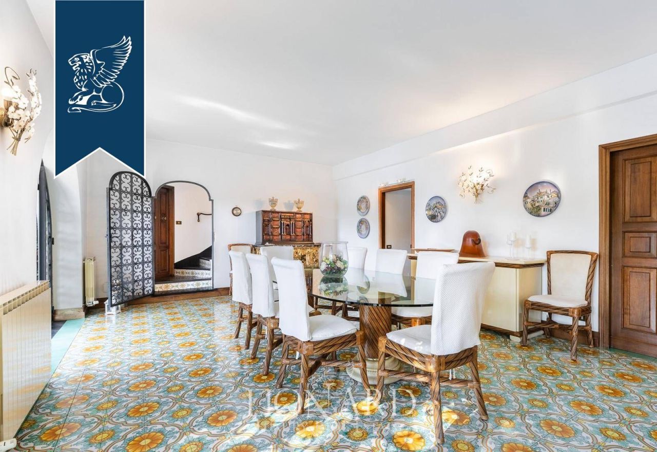 Вилла в Генуе, Италия, 500 м² - фото 12