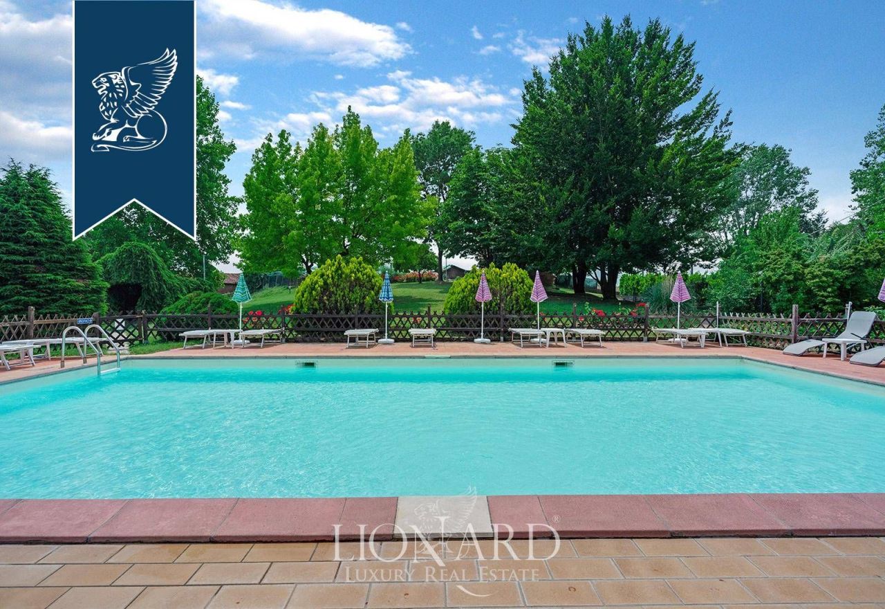 Ферма в Асти, Италия, 1 146 м² - фото 12