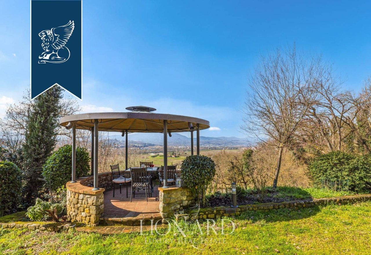 Вилла в Ареццо, Италия, 860 м² - фото 13